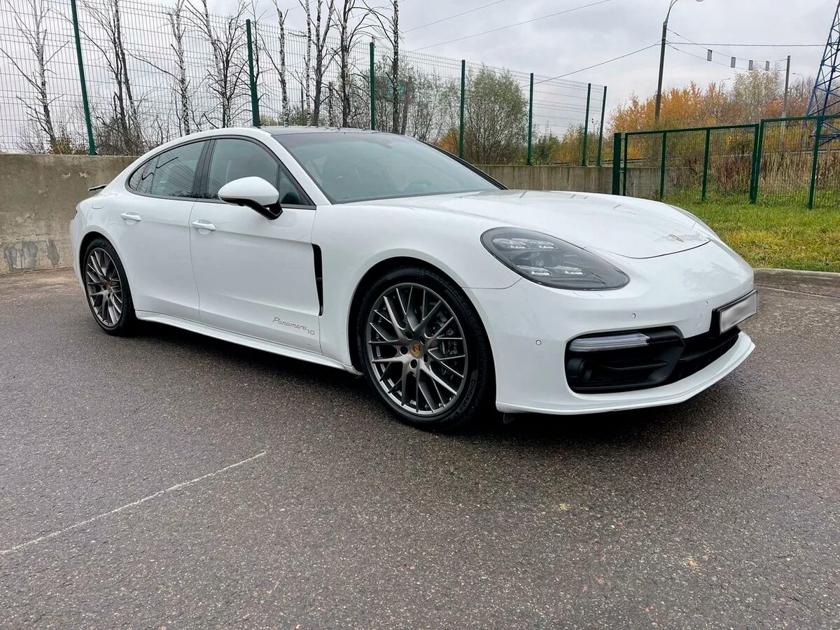 Porsche Panamera аренда